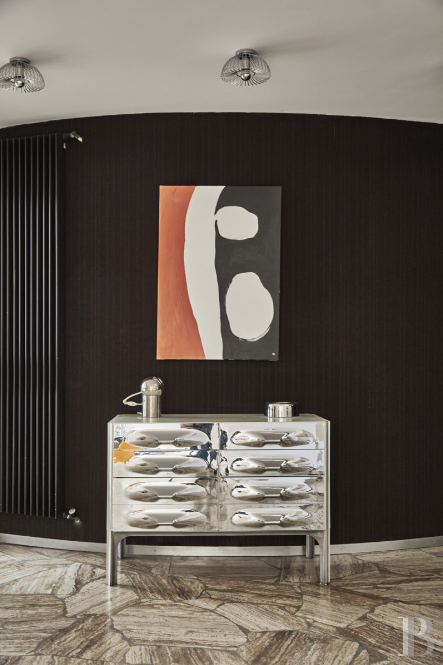 An architect-designed villa built in the 1970s near Arles, in Bouches-du-Rhône - photo  n°23